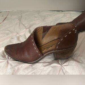 Zodiac D’orsay Western Booties